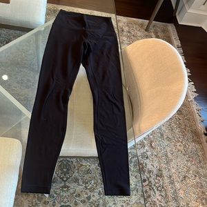 Black Lululemon Align leggings